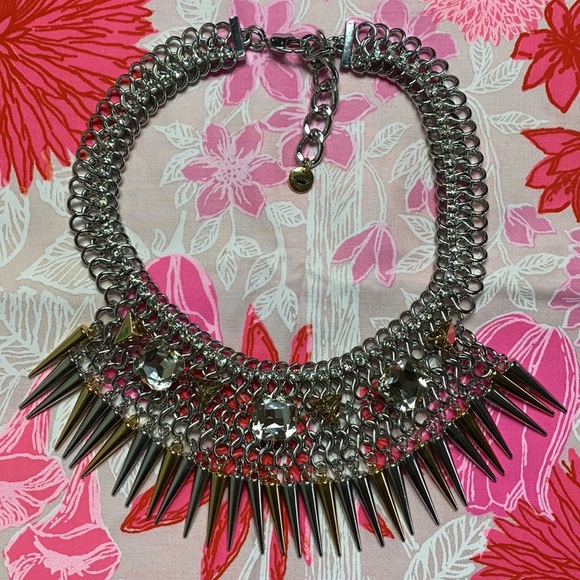 ✨JC✨Rhinestone Spike Drama Necklace - Picture 5 of 12